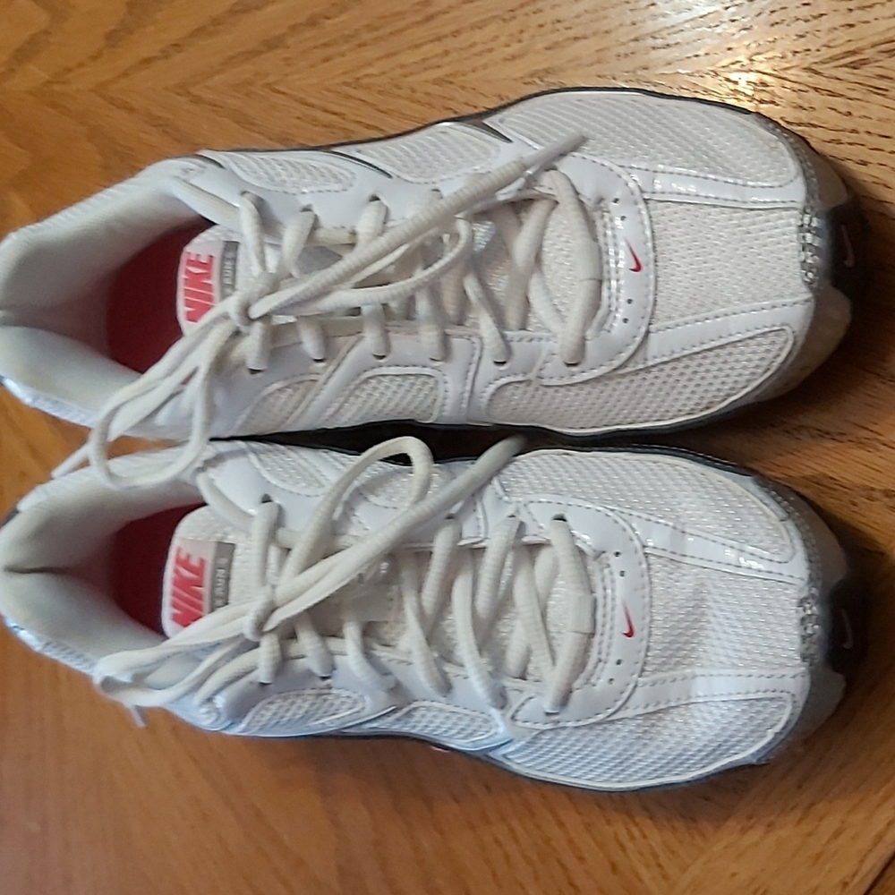 Nike REAX